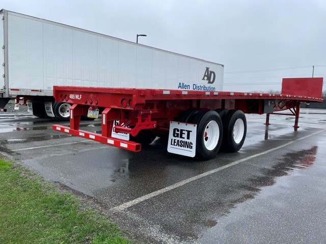 02-Red Flat Bed